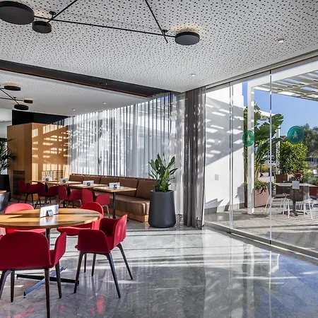 Barcelo Renacimiento Hotel 5*