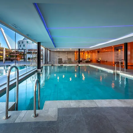 Barcelo Renacimiento Hotel