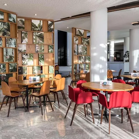 Barceló Renacimiento Hotel 5*