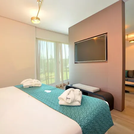 Barcelo Renacimiento 5*